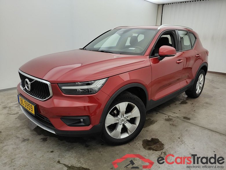 VOLVO XC40 1.5 T2 129 Momentum Pro Geartronic 5d #4
