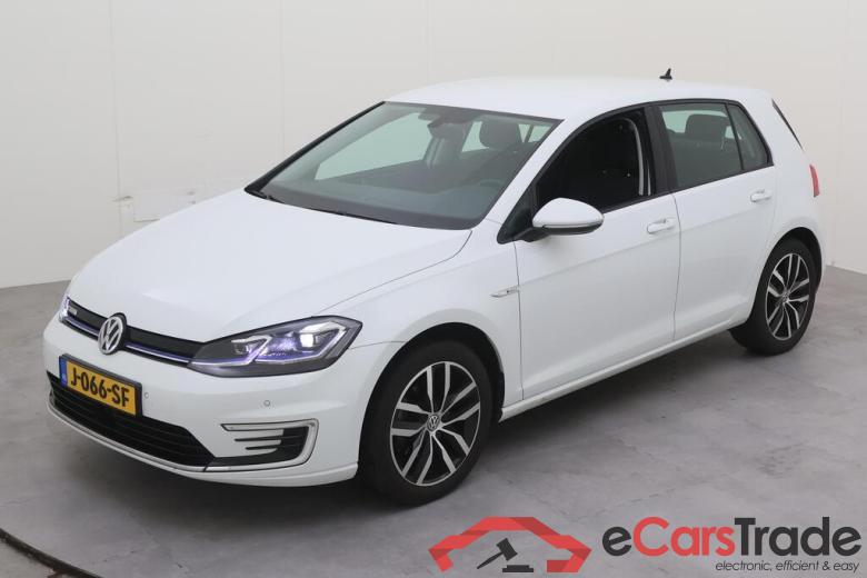 VOLKSWAGEN e-Golf  #1
