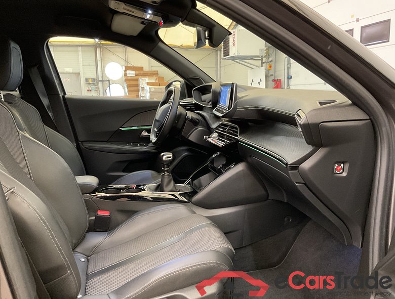PEUGEOT 2008 1.2 PureTech GT Line S&S #6