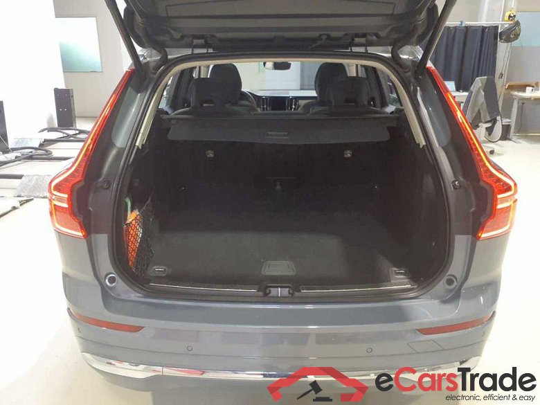 Volvo XC60 (03.2017->) DE - SUV5 B5 (Benzin) 2WD EU6d, Inscription Mild-Hybrid (EURO 6d), (Facelift) 20 #3