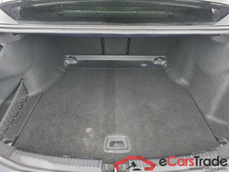 MERCEDES-BENZ C-Klasse Limousine C 200 Launch Edition AMG Line 4D 150kW #5