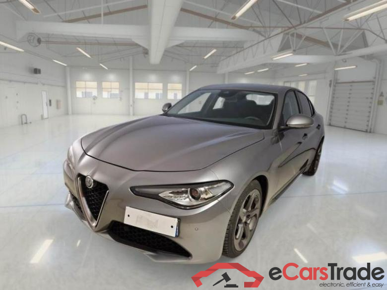 AlfaRomeo 59 ALFA ROMEO GIULIA / 2016 / 4P / BERLINA 2.2 TURBO AT8 160CV SPORT-TECH