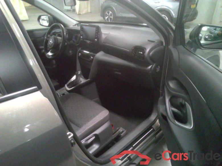 Yaris Cross 1,5 HEV 2WD Dynamic #5