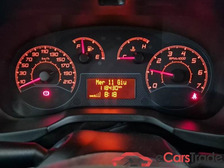 Fiat 10 FIAT FIORINO / 2016 / 4P / VETT. FURGONATA 1.4 CNG 70 CV E6D-TEMP SX #4