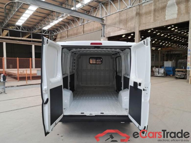 Peugeot 76 PEUGEOT BOXER / 2014 / 4P / FURGONE 330 L2H1 2.0 BLUEHDI 110CV #5
