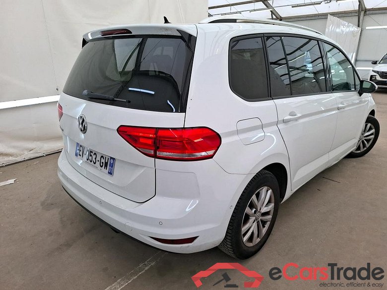 Volkswagen 2.0 TDI 150 DSG6 Confortline Busines BMT VOLKSWAGEN Touran / 2015 / 5P / monospace 2.0 TDI 150 DSG6 Confortline Busines BMT #3