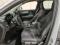 preview Volvo XC40 #4