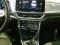 preview Volkswagen T-Roc #2
