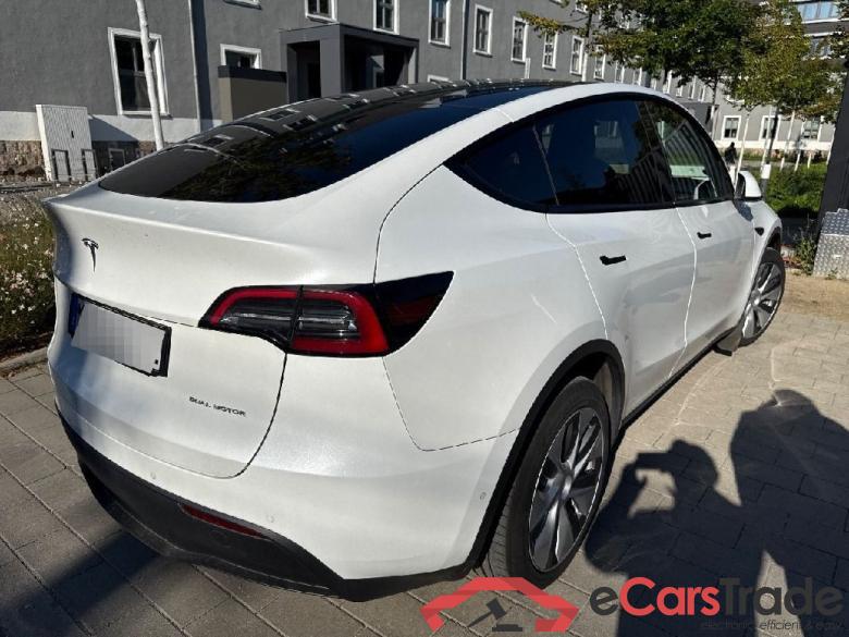 TESLA Model Y Long Range Dual Motor AWD 5d 378kW #2
