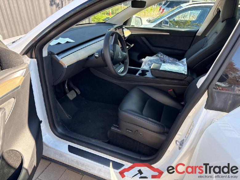 TESLA Model Y Long Range Dual Motor AWD 5d 378kW #4