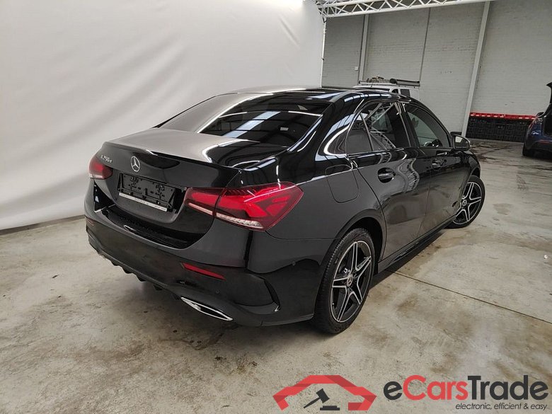 Mercedes-Benz A-Klasse Limousine A 250e Business Solution 4d #2