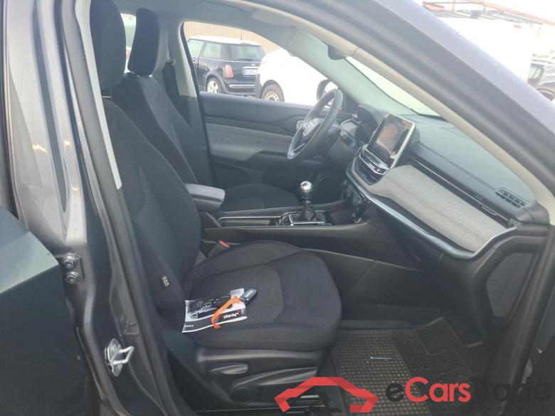 JEEP Compass / 2021 / 5P / todoterreno 1.3 Gse T4 96kW (130CV) Longitude MT FWD #6 JEEP Compass / 2021 / 5P / todoterreno 1.3 Gse T4 96kW (130CV) Longitude MT FWD #6