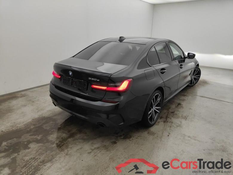 BMW 3 - 2019 330eA 184 PHEV 4d #2 BMW 3 - 2019 330eA 184 PHEV 4d #2