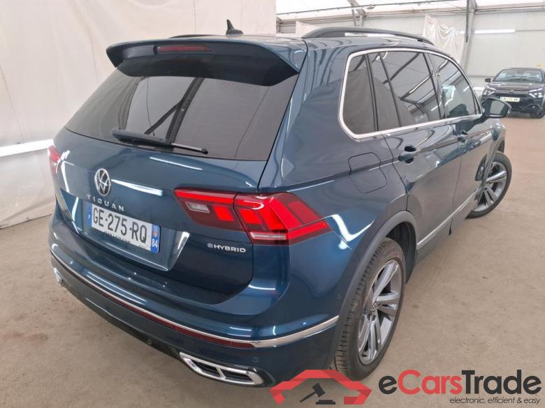 VOLKSWAGEN Tiguan / 2020 / 5P / SUV 1.4 eHybrid 245 DSG6 R-Line #3 VOLKSWAGEN Tiguan / 2020 / 5P / SUV 1.4 eHybrid 245 DSG6 R-Line #3