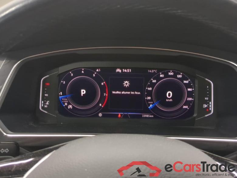 VOLKSWAGEN Tiguan Allspace / 2017 / 5P / SUV 1.5 TSI 150 EVO DSG7 Carat #6 VOLKSWAGEN Tiguan Allspace / 2017 / 5P / SUV 1.5 TSI 150 EVO DSG7 Carat #6