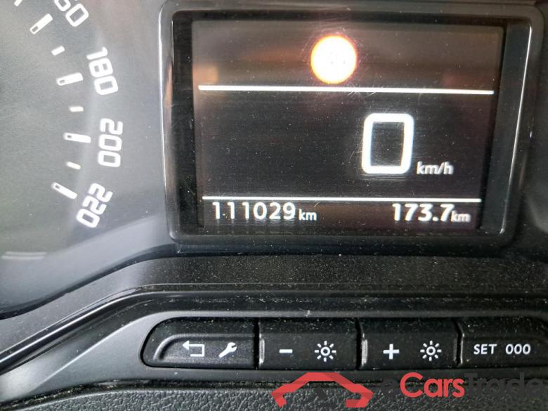 Berlingo Combi Live M 1.5 BlueHDi 100CV MT5 E6dT #5 Berlingo Combi Live M 1.5 BlueHDi 100CV MT5 E6dT #5