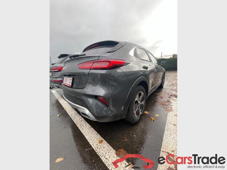 KIA XCeed PHEV XCeed PHEV 1.6 GDi Business Line DCT #3 KIA XCeed PHEV XCeed PHEV 1.6 GDi Business Line DCT #3