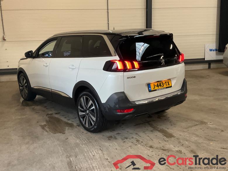 PEUGEOT 5008 1.2 PureT. BL. Prem. #4