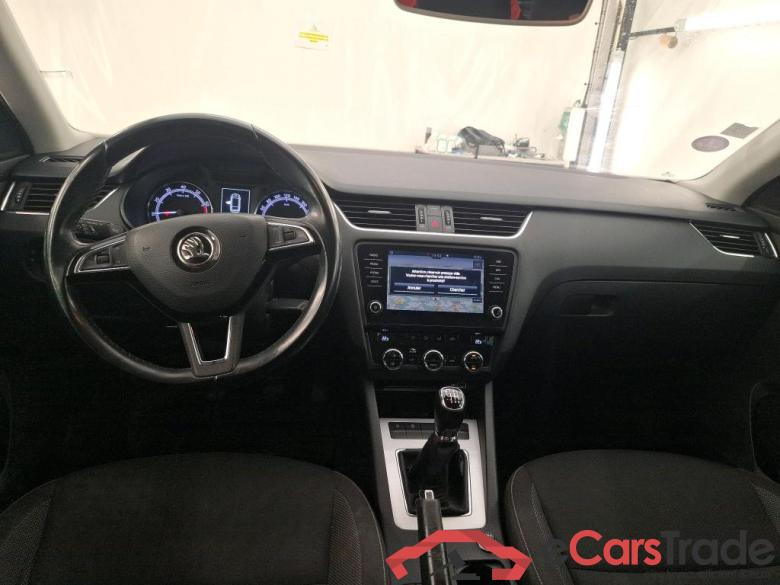 Octavia Combi Business 1.0 TSI 115CV BVM6 E6 #5 Octavia Combi Business 1.0 TSI 115CV BVM6 E6 #5