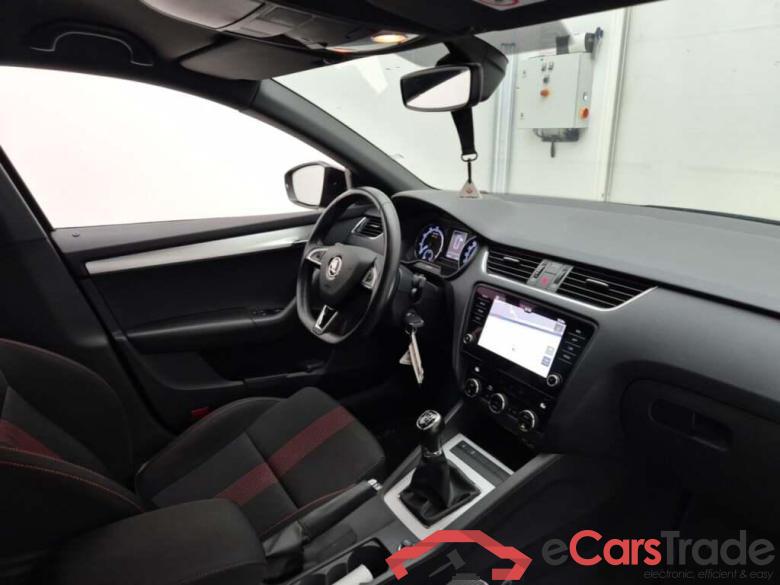 SKODA Octavia Combi 1.0 TSI Sport Business #3 SKODA Octavia Combi 1.0 TSI Sport Business #3