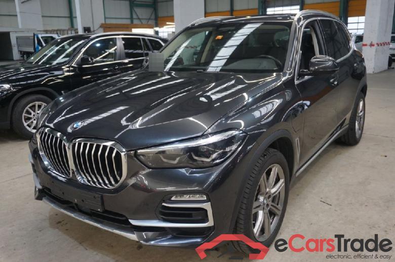 Baureihe X5 xDrive 45 e xLine 3.0 290KW AT8 E6d #1