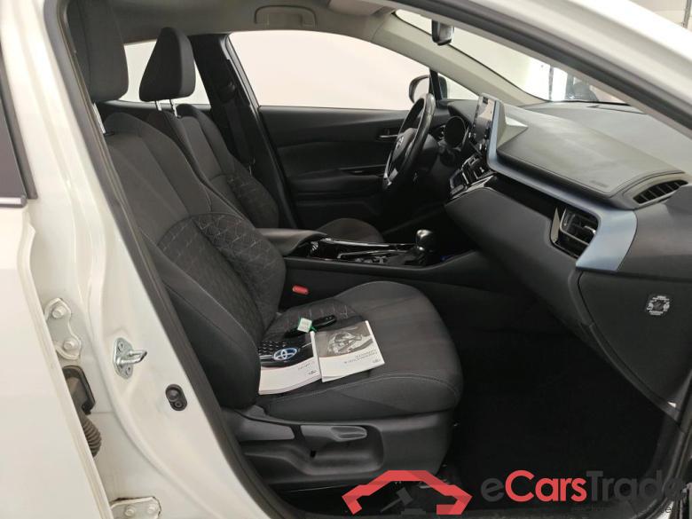 Toyota C-HR 1.8 Hybrid Dynamic automaat 5d #3