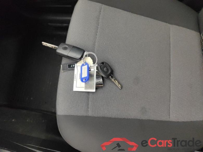 VOLKSWAGEN CADDY MAXI VAN DIESEL - 2015 2.0 CR TDi SCR 75kW (EU6) 5d #4