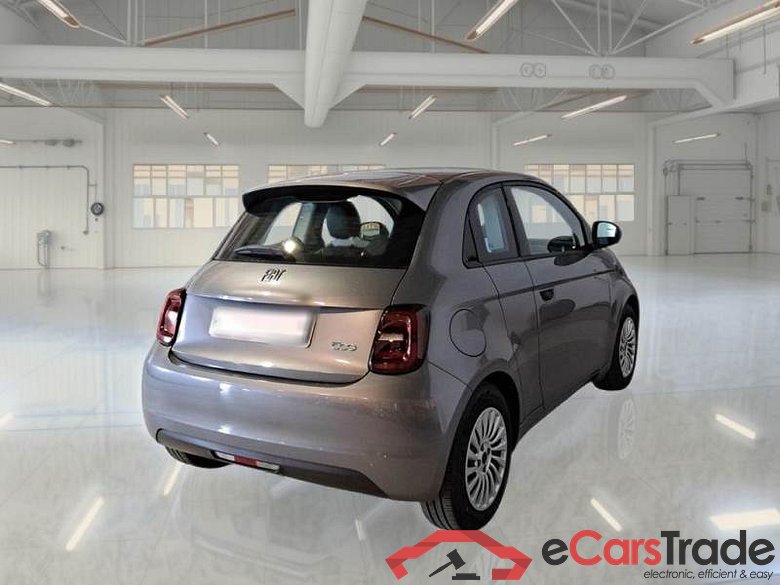 FIAT 500 / 2020 / 4P / BERLINA ELETTRICA 3+1 118CV #2