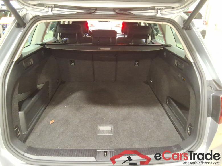 VOLKSWAGEN Passat 1.4 TSI MSQ VARIANT GTE BUSINESS #3