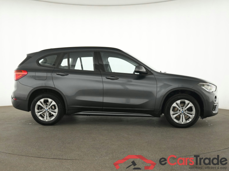 BMW Baureihe X1 (Inzahlungnahme MwSt. nicht ausweisbar) xDrive18d EU6, Sport Line #4