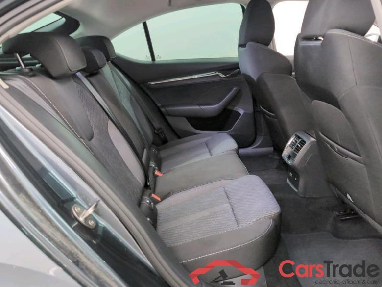 SKODA Octavia 2.0 CRTDI 110KW DSG7 STYLE #6