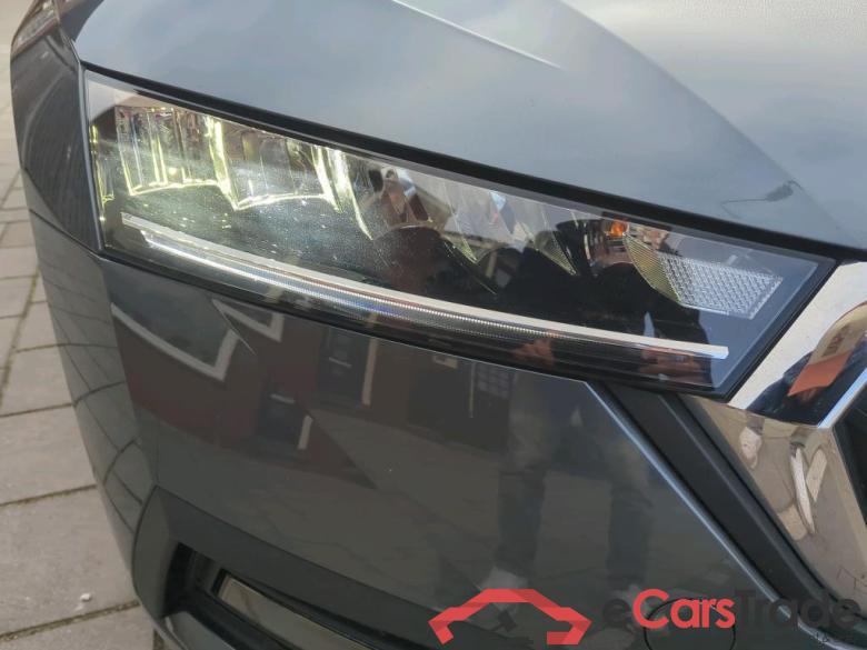 SKODA Octavia Combi 110 kW #4