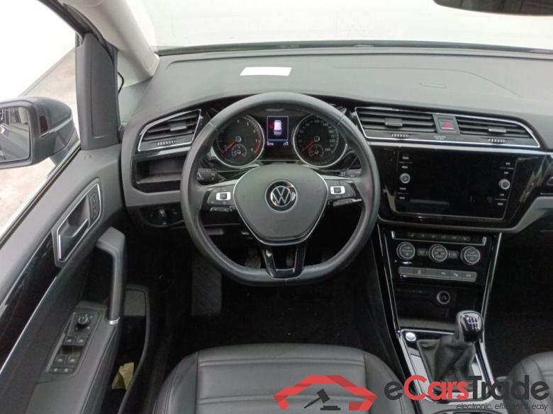 Volkswagen Touran 1.5 TSi Highline 5d #3