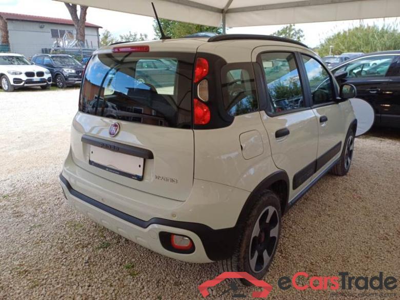 FIAT Panda / 2011 / 5P / Berlina 1.0 70cv S&S Hybrid E6d-T City Cross #2