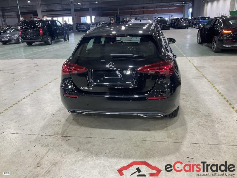 MERCEDES-BENZ A-CLASS 2.0 A 180 D BUSINESS LINE DCT #5