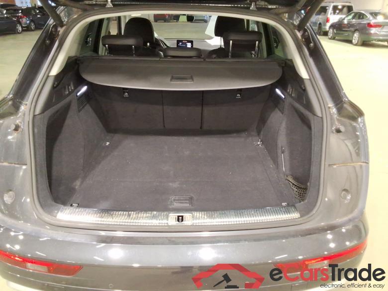 AUDI Q5 DIESEL - 2017 2.0 TDi Design STOCK #3