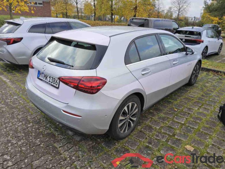 Mercedes-Benz A -Klasse (BM 177)(03.2018->) DE - LimS5 A 180 d EU6d, (EURO 6d), (Facelift) 2022 - 2024 #3