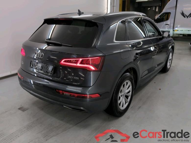 AUDI Q5 DIESEL - 2017 30 TDi Business Edition S tronic #4