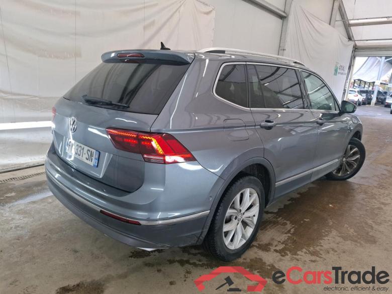 VOLKSWAGEN Tiguan Allspace / 2017 / 5P / SUV 2.0 TDI 150 DSG7 Carat #3