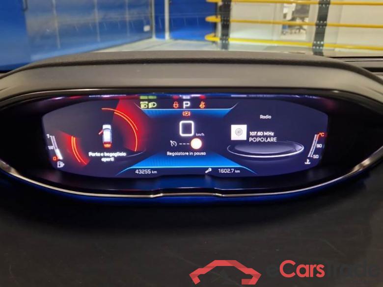 PEUGEOT 3008 / 2020 / 5P / SUV PURETECH TURBO 130 EAT8 SeS ALLURE #4