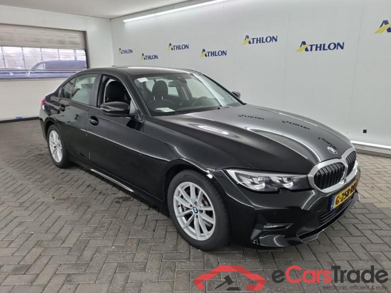 BMW 3 Serie Sedan 330iA 4D 190kW #2