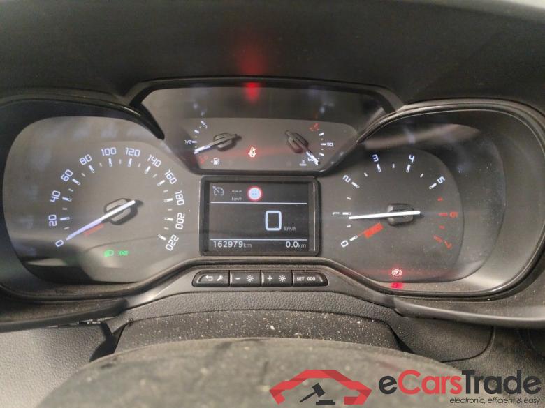 Citroën Berlingo Multispace 1.5 BlueHDi 130 MAN6 Live M 5d #6