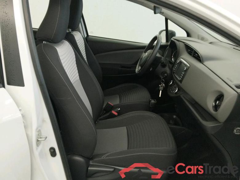 TOYOTA Yaris / 2017 / 5P / berlina con portón 1.5 100H Active #6