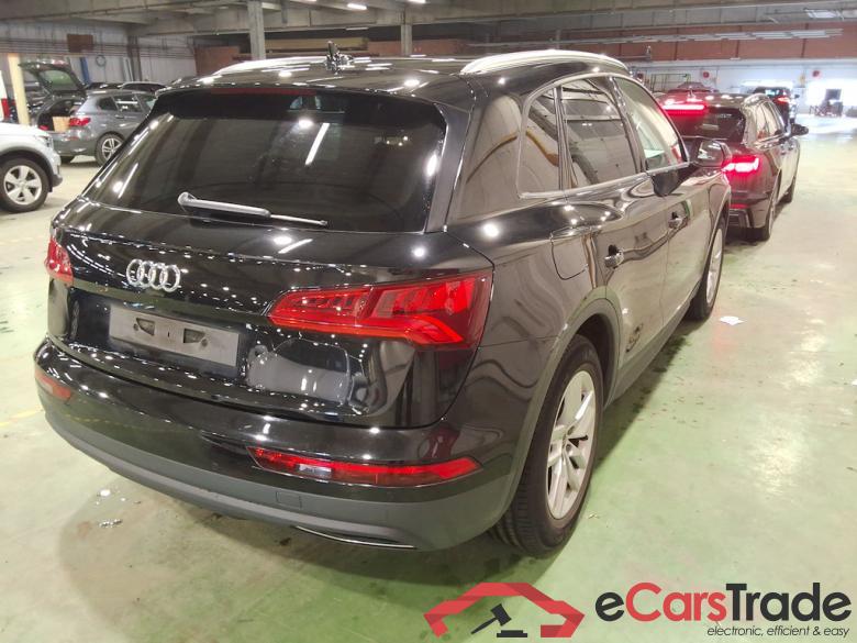 AUDI Q5 DIESEL - 2017 30 TDi Business Edition S tronic #4