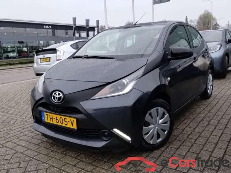 TOYOTA Aygo 1.0 VVT-i x-fun #1