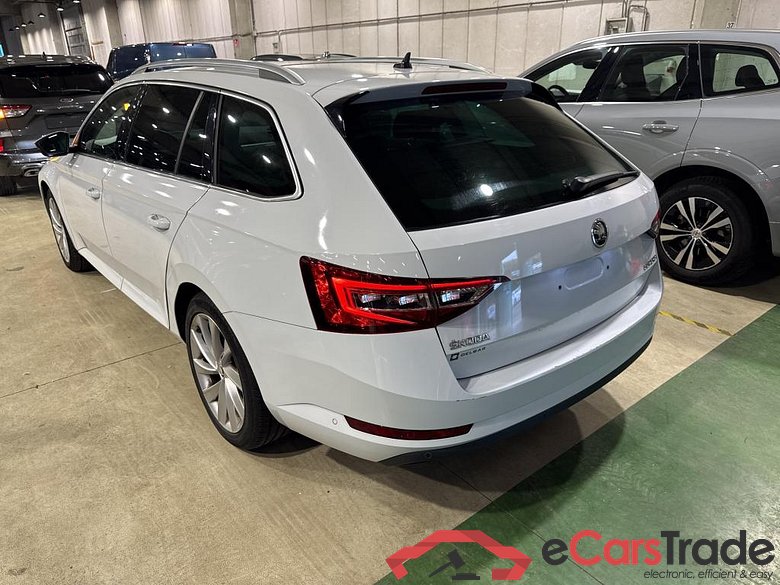 Skoda Superb 1.6 TDi Style Aut. Pano LED-Xenon ACC Navi Sport-Leather KeylessGo Camera Klima PDC ... #4