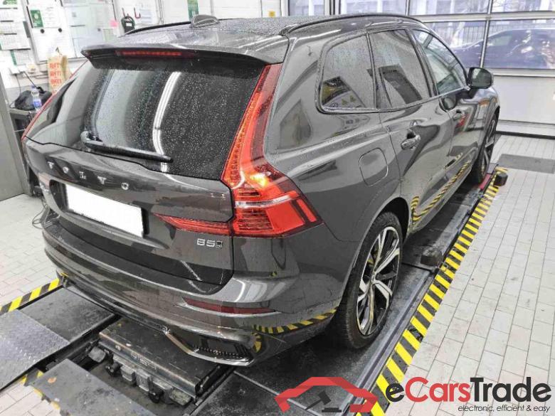 Volvo XC60 (03.2017->) DE - SUV5 B5 (Benzin) AWD EU6d, Ultimate Dark Mild-Hybrid (EURO 6d), (Facelift) #3