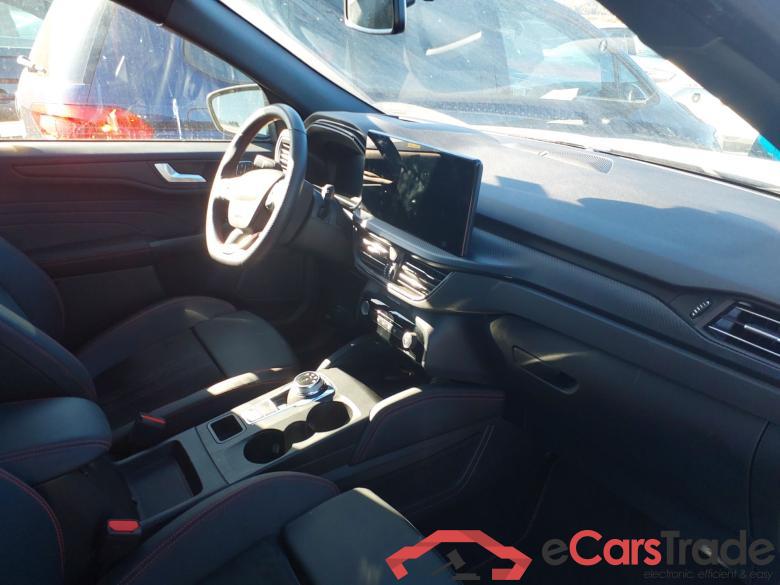 FORD Kuga 2.5 243CV Automático    St Line X (Pano) #3