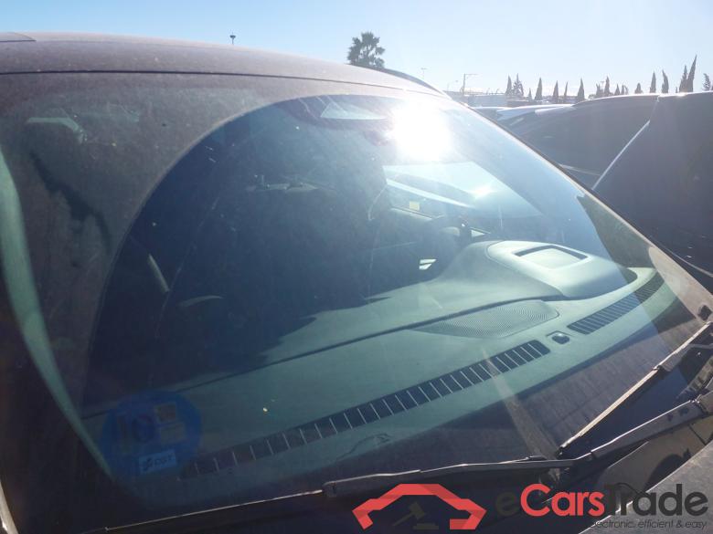 FORD Kuga 2.5 243CV Automático    St Line X (Pano) #6