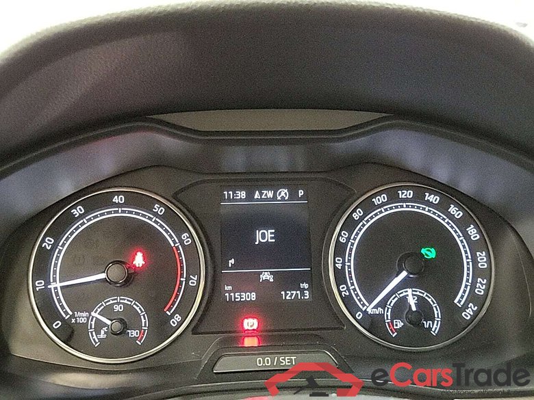 SKODA KAMIQ 1.0 TSI CLEVER DSG7 #6